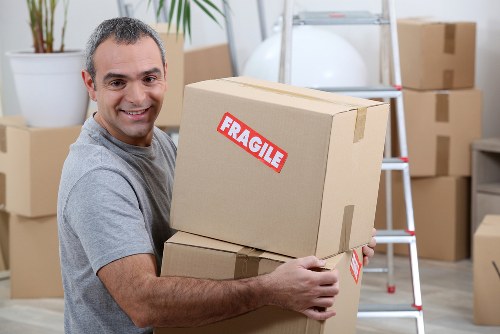 Man and van moving boxes in Wandsworth near local flats